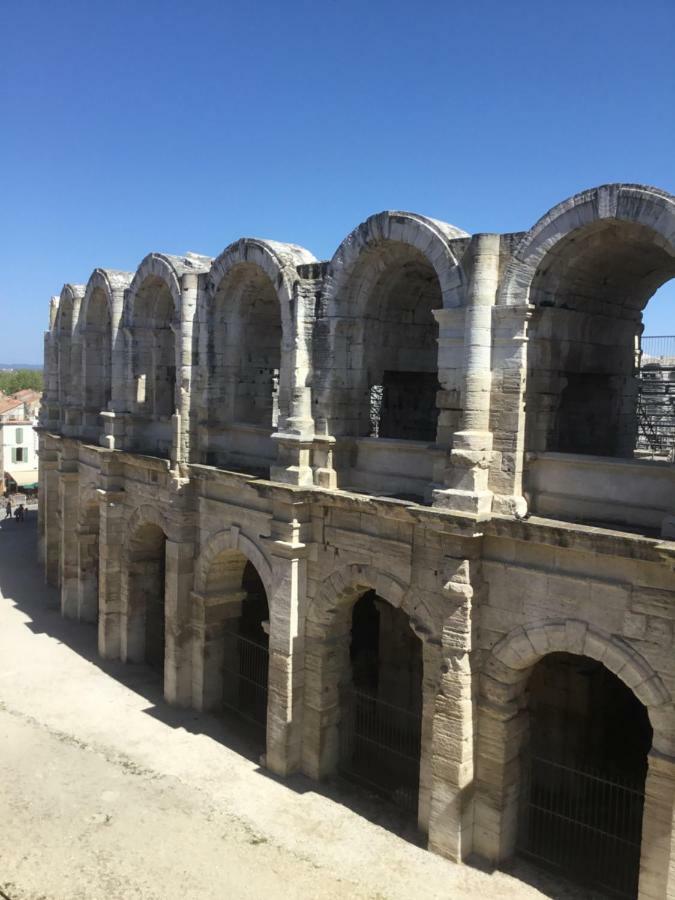 Duplex Meuble Face Aux Arenes D'arles Apartment